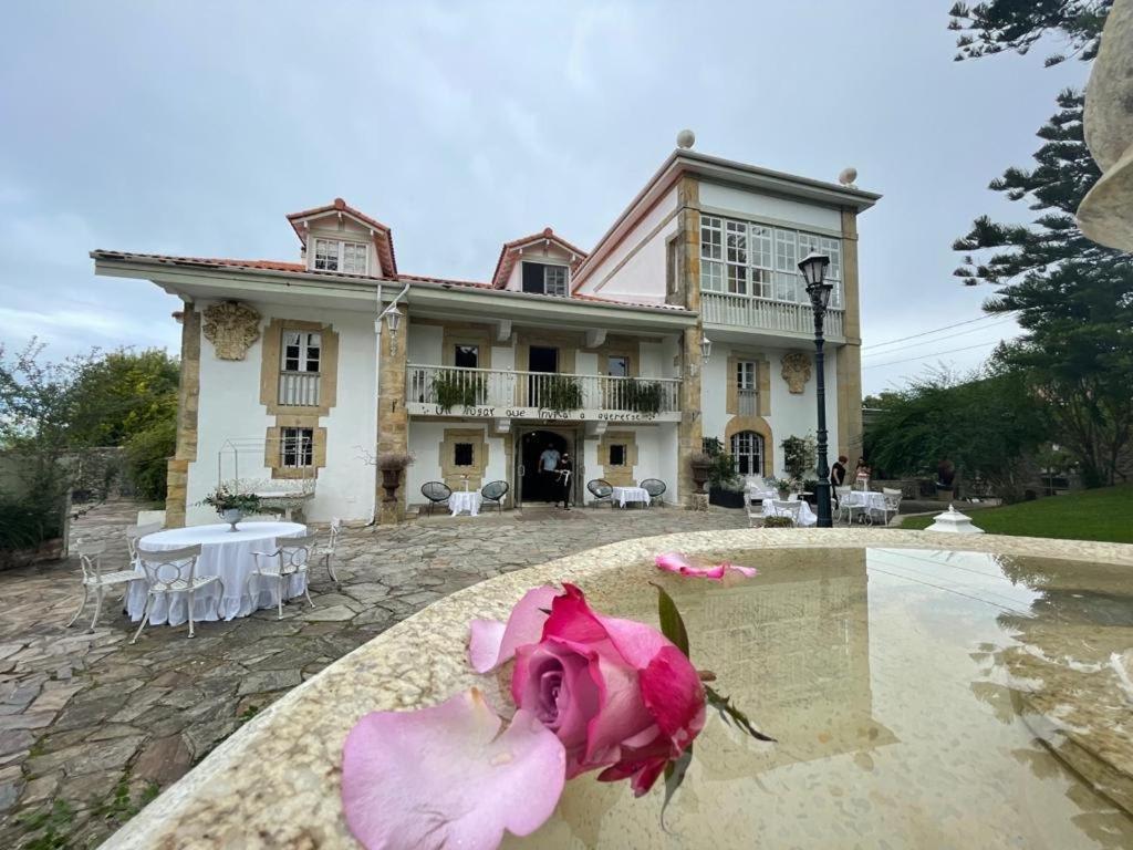 Hosteria De Арнуеро Екстериор снимка